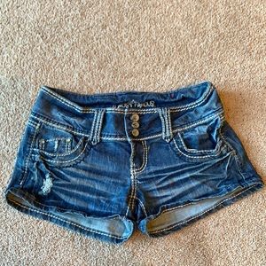 Almost famous shorts